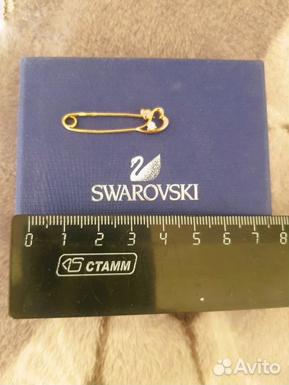 Золотая брошь булавка фианит Сердце