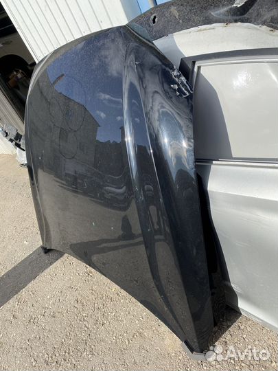 Капот Volvo XC60 2017