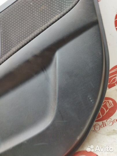 Обшивка двери задней правой Nissan Note E11 CR14DE