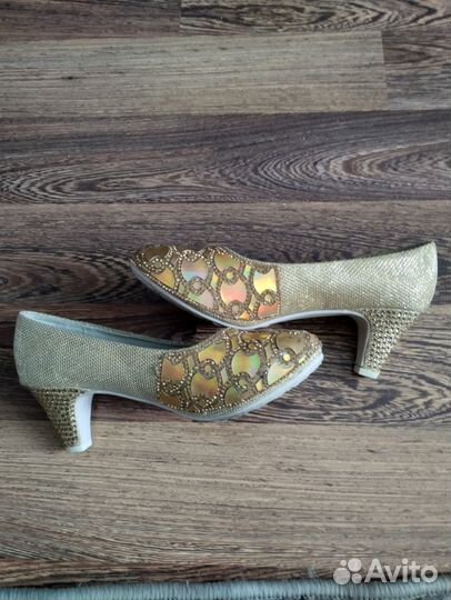 Туфли на девочку