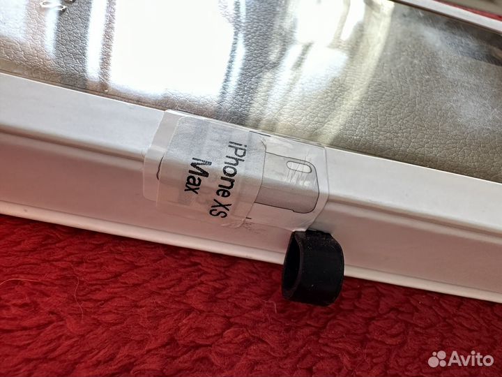 Чехол на iPhone XS max