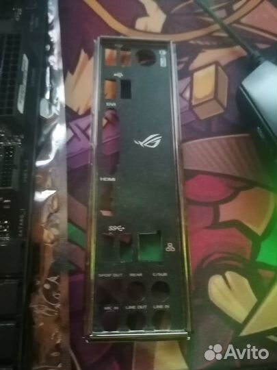 Материнская плата asus ROG strix B250H gaming