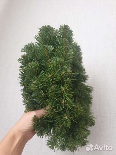 Новогоднее украшение венок