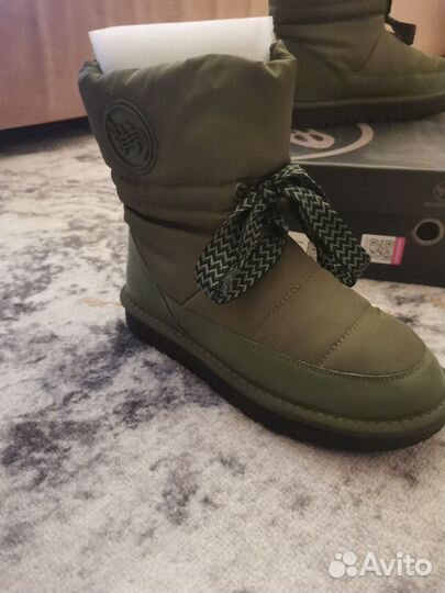 Ботинки угги женские