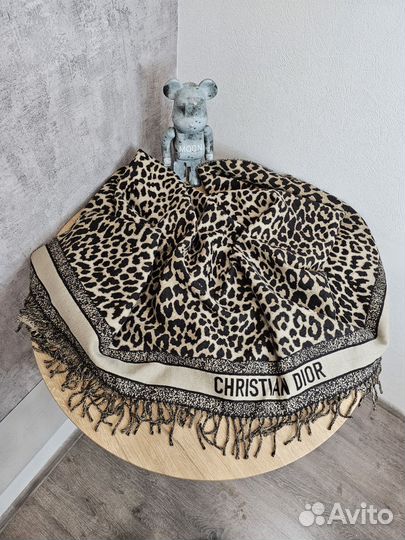 Палантин dior в наличии