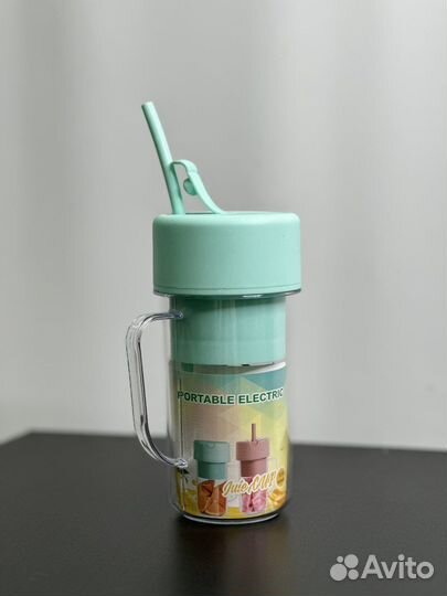 Портативный блендер для смузи с трубочкой