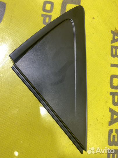 Накладка крыла задняя правая Hyundai Solaris