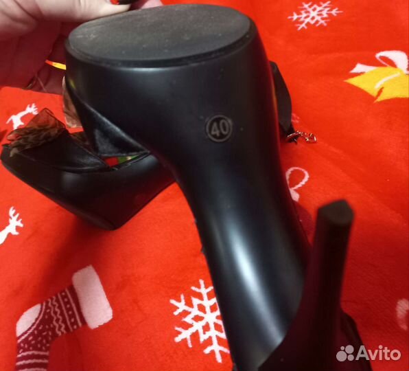 Босоножки женские