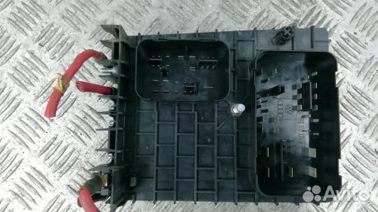 Блок предохранителей volkswagen golf 5 (ODN55M101)