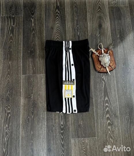 Шорты Adidas мужские на клепках