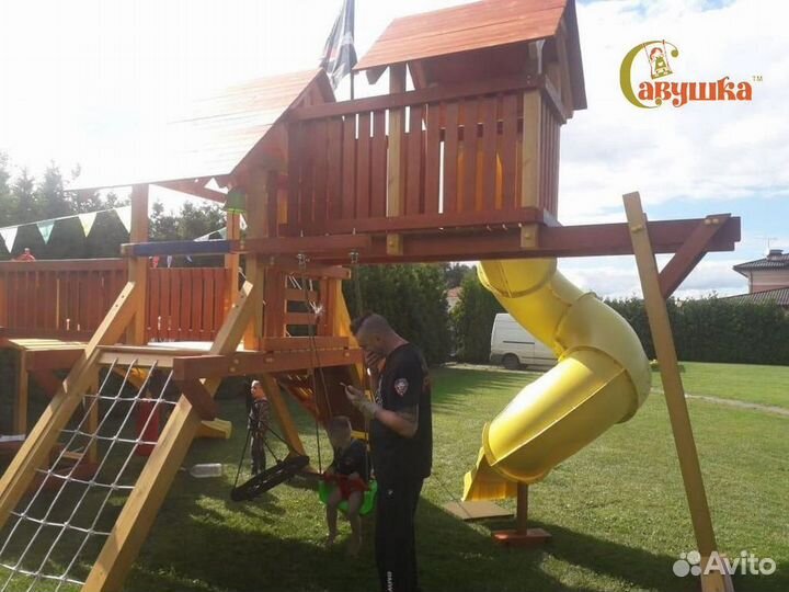 Детский спортивный комплекс с крышей