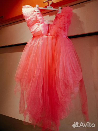 Платье праздничное для девочки 128