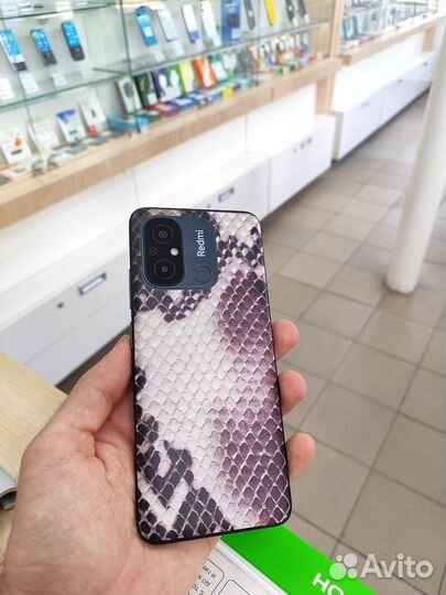 Наклейка гидрогелевой пленки на смартфон 360