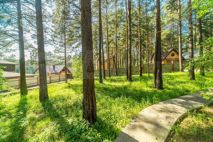 Дом 290 м² на участке 20 сот.