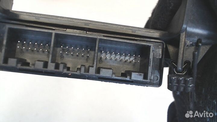 Блок управления парктрониками Audi A4 (B8), 2011