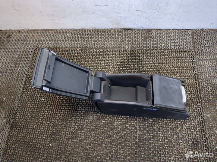 Консоль салона Volvo V70, 2008