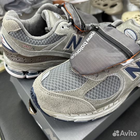 Кроссовки New Balance 2002R Grey Brown Pouch