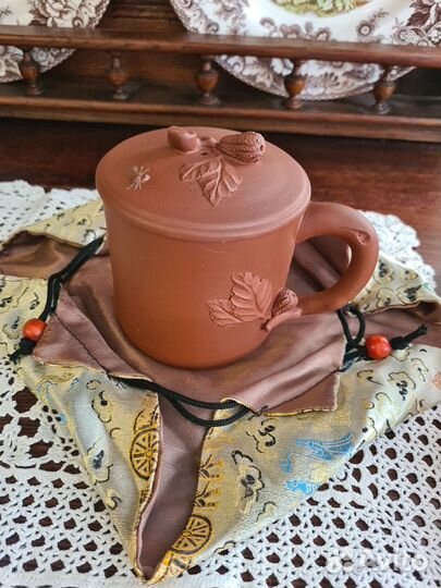Кружка заварочная с крышкой из красной глины