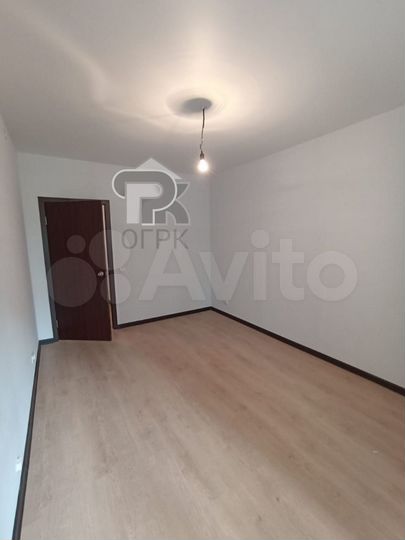 2-к. квартира, 43,3 м², 1/17 эт.