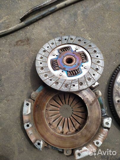 Маховик lancer 9