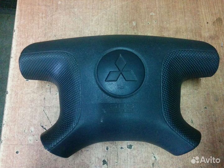 М. Паджеро 3 Подушка безопасности