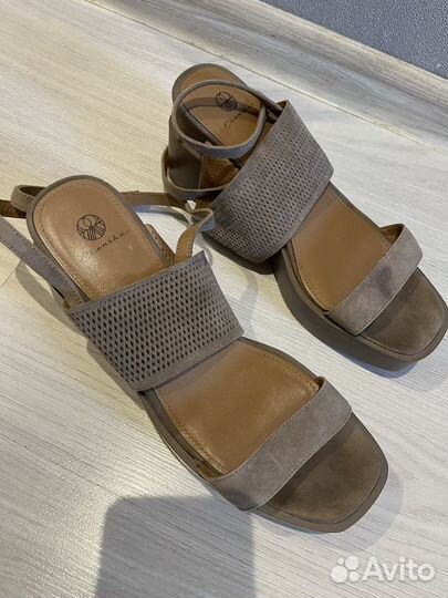 Босоножки Эконика 38