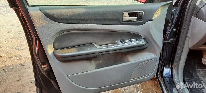 Форд фокус 2 обшивки двери