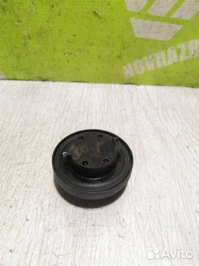 Крышка маслозаливной горловины Фольксваген Гольф