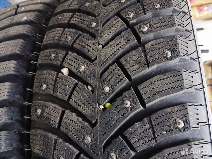 Nexen Winguard WinSpike 3 215/60 R16