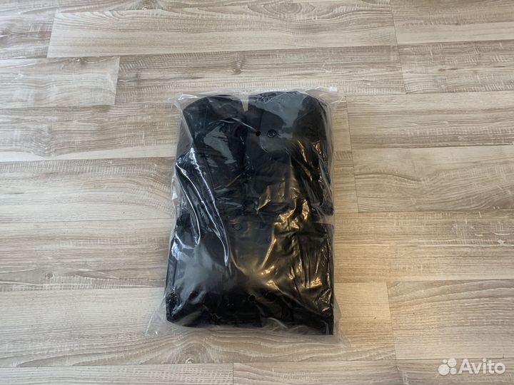 Защита для роликов и скейтборда (L)