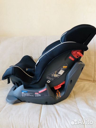 Автокресло Carmate Zutto 3 Style (Кармейт Зутто 3