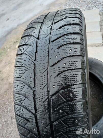 Bridgestone Ice Cruiser 7000 235/60 R18 107T