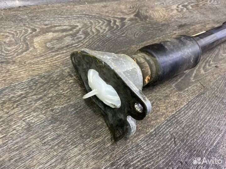 Стойки амортизатора задние Bmw F20 хэтчбек N13B16