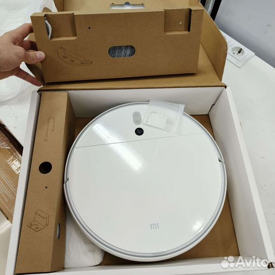 Робот пылесос xiaomi (новый )