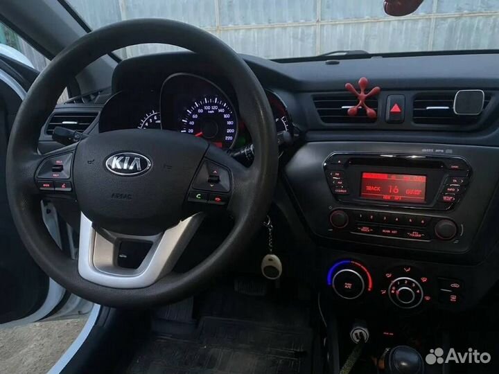 Кнопки на руль Kia Rio 3 (Мульти-руль)