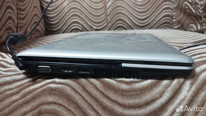 Ноутбук asus