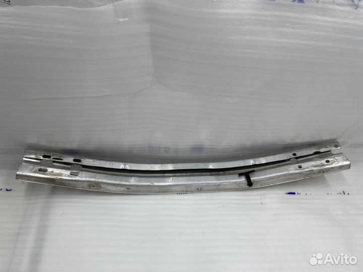 Усилитель бампера передний Тoyota Corolla E210