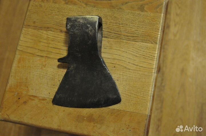 Старинный топор зик СССР
