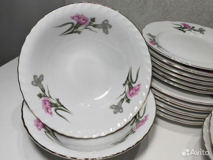 Набор столовой посуды фарфор