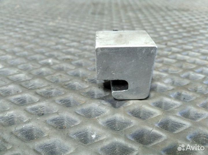 Фиксатор поддона Daf Xf95 XE315 2002