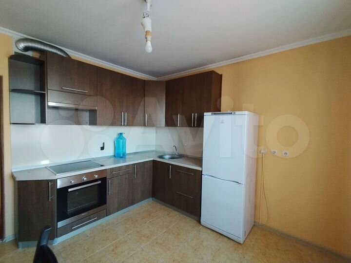 2-к. квартира, 70 м², 4/16 эт.