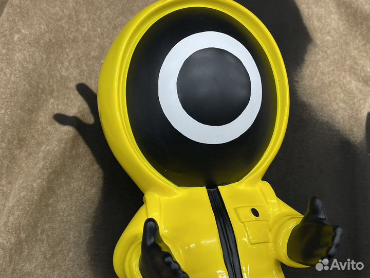 Статуэтка Squid Game