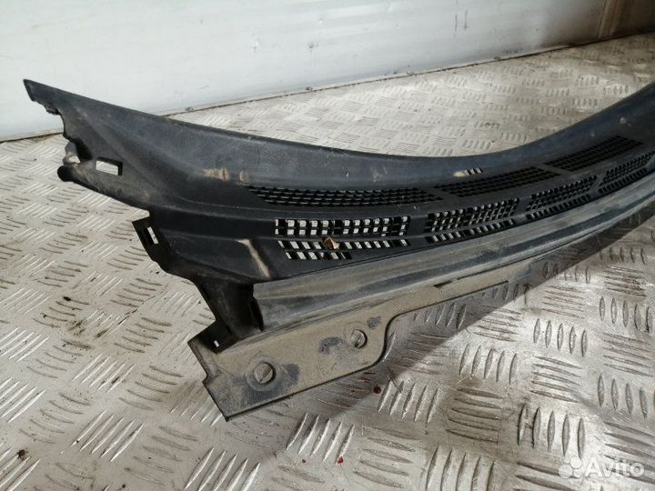 Решетка под лобовое стекло, жабо Mitsubishi Lancer