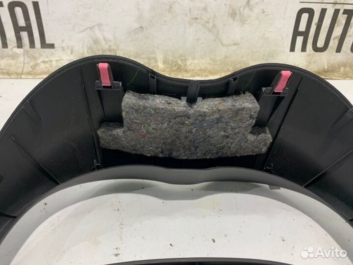 Накладка панели приборов Toyota Corolla 150 1ZR