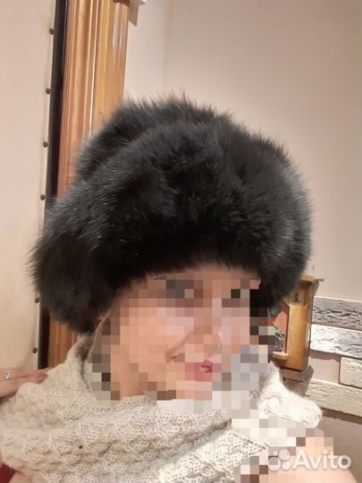 Шапка зимняя меховая женская из песца и кожи