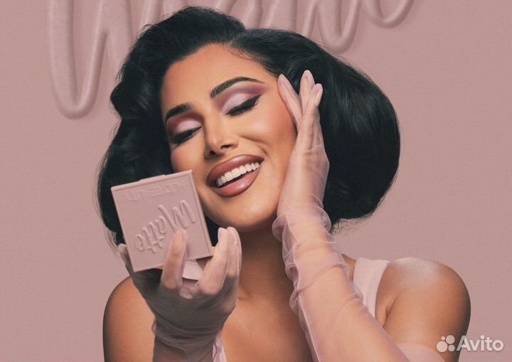 Палетка теней huda beauty matte