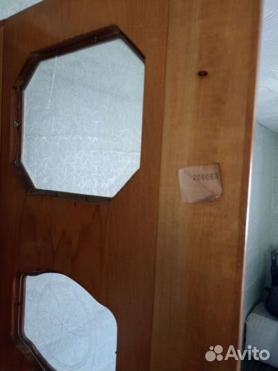 Старинные настенные антикварные часы с боем