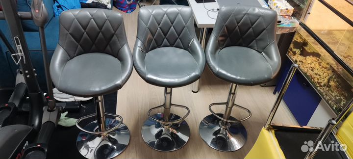 Барные стулья 3 шт. б/у