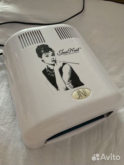 Уф лампа для ногтей