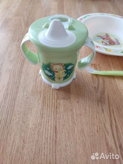 Поильник, тарелочка, ложечка, пустышки